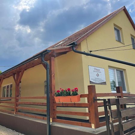 Venusz Ueduelocentrum Tiszacsege Экстерьер фото