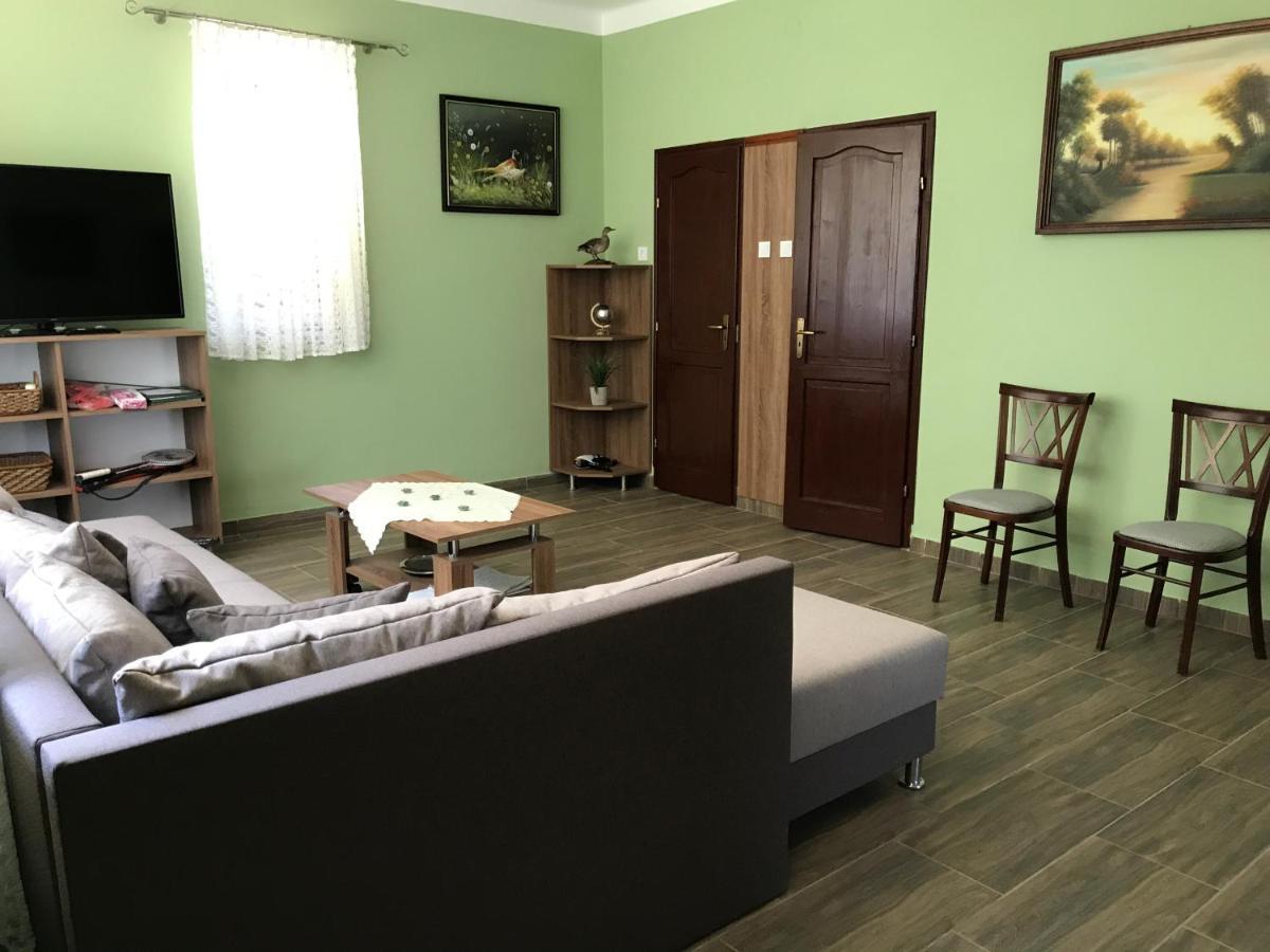 Venusz Ueduelocentrum Tiszacsege Экстерьер фото
